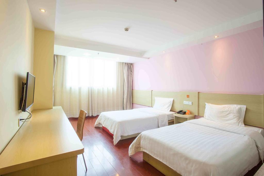 7Days Inn Yueyang East Maoling Pedestrain Street Chambre photo