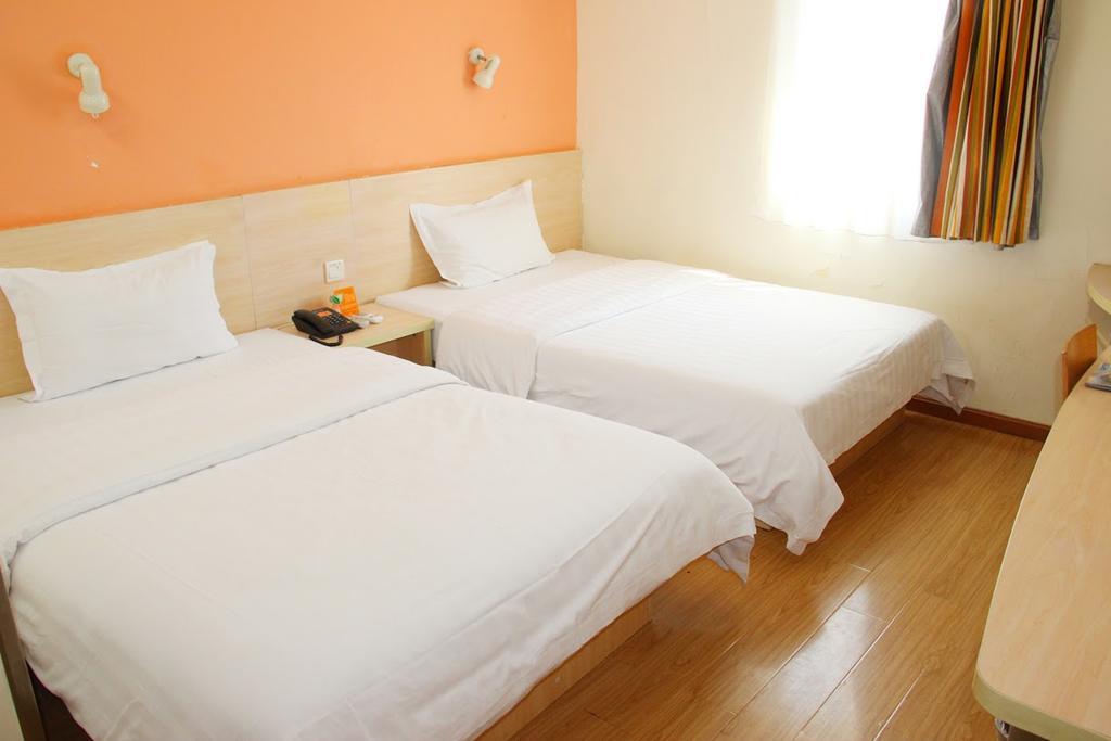 7Days Inn Yueyang East Maoling Pedestrain Street Extérieur photo