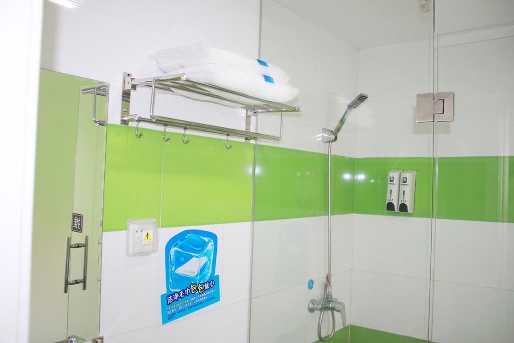 7Days Inn Yueyang East Maoling Pedestrain Street Extérieur photo