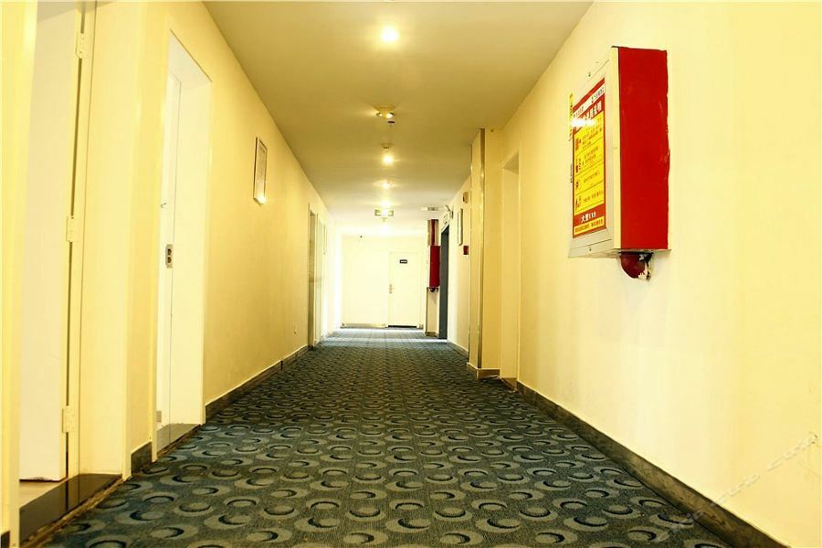 7Days Inn Yueyang East Maoling Pedestrain Street Extérieur photo